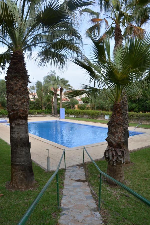 Palmeras, Piscina, Campo De Futbol Y Jardin Privados มาซาร์รอน ภายนอก รูปภาพ